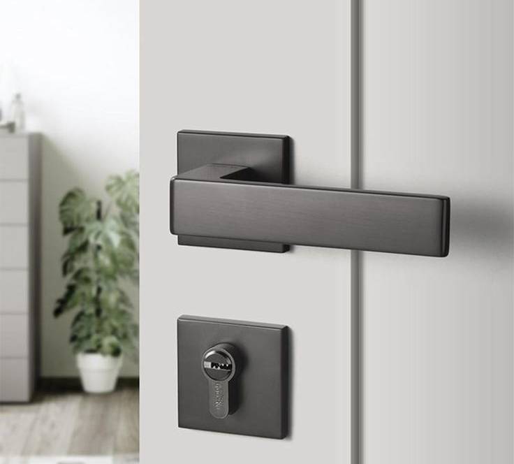 مصنع ابواب wpc في خميس مشيط